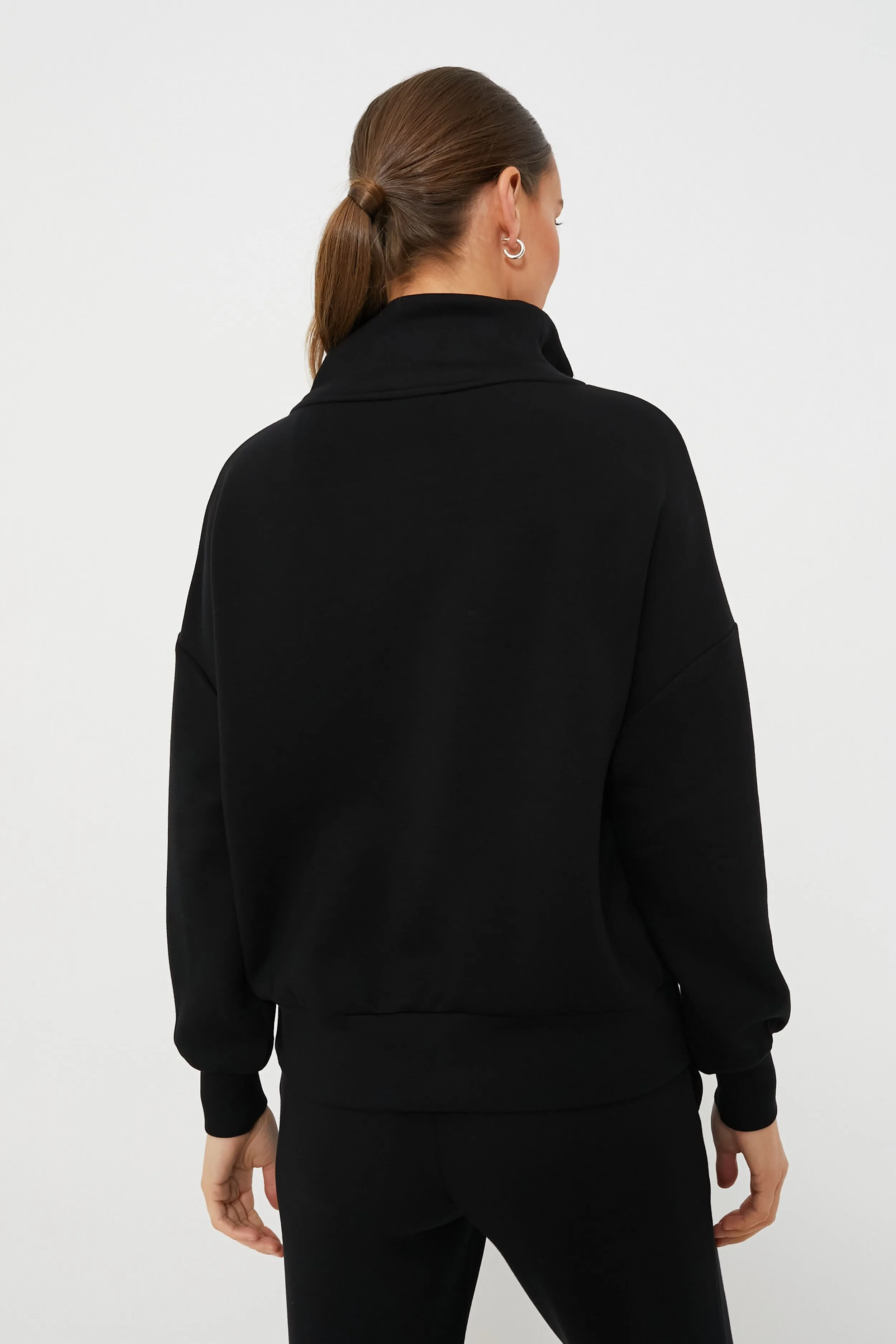 Black Hawley Sweat