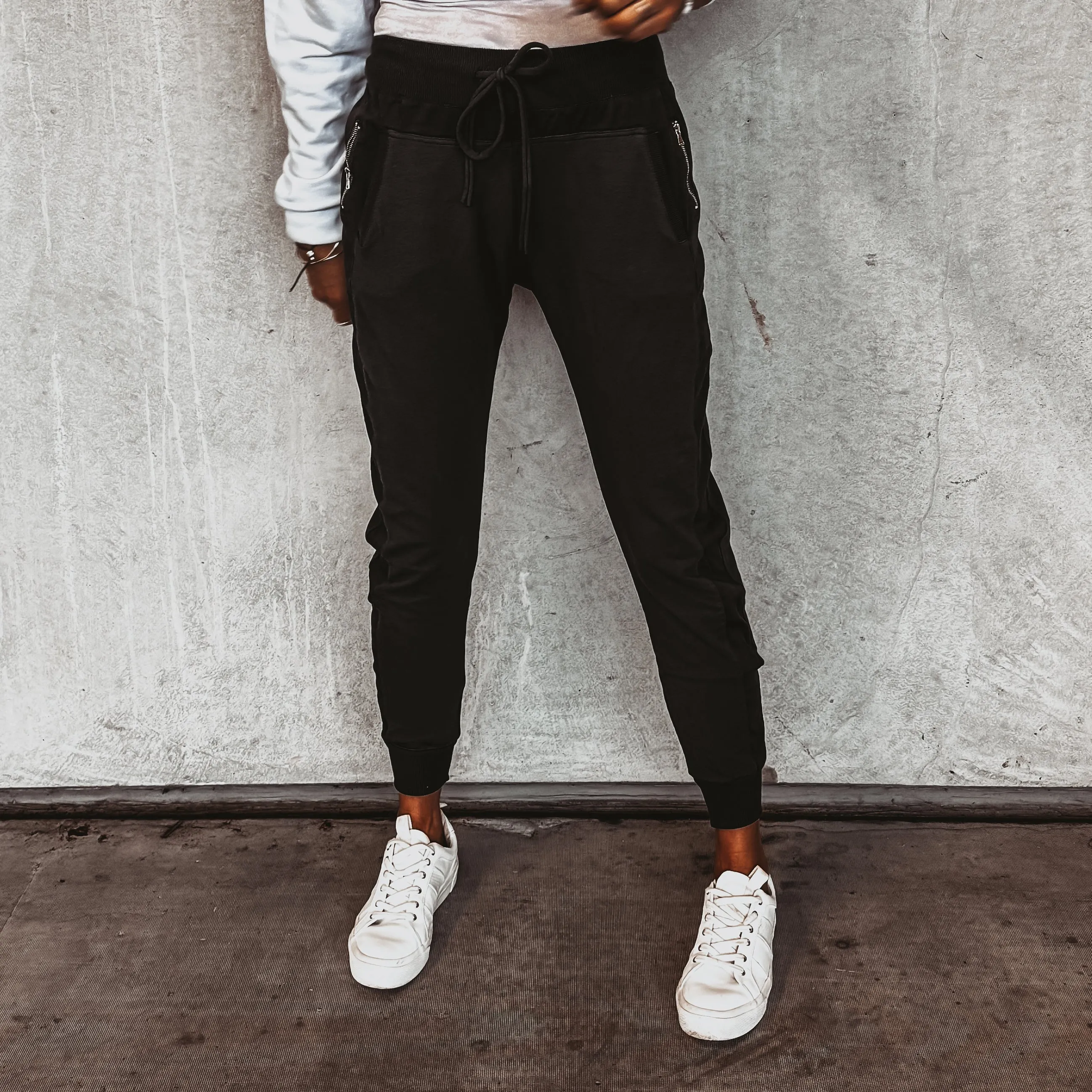 Black ULTIMATE joggers *BEST SELLER*