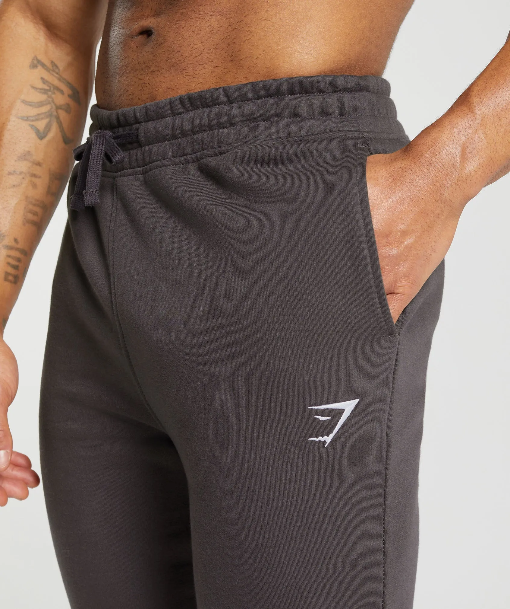 Gymshark Crest Joggers - Greyed Purple