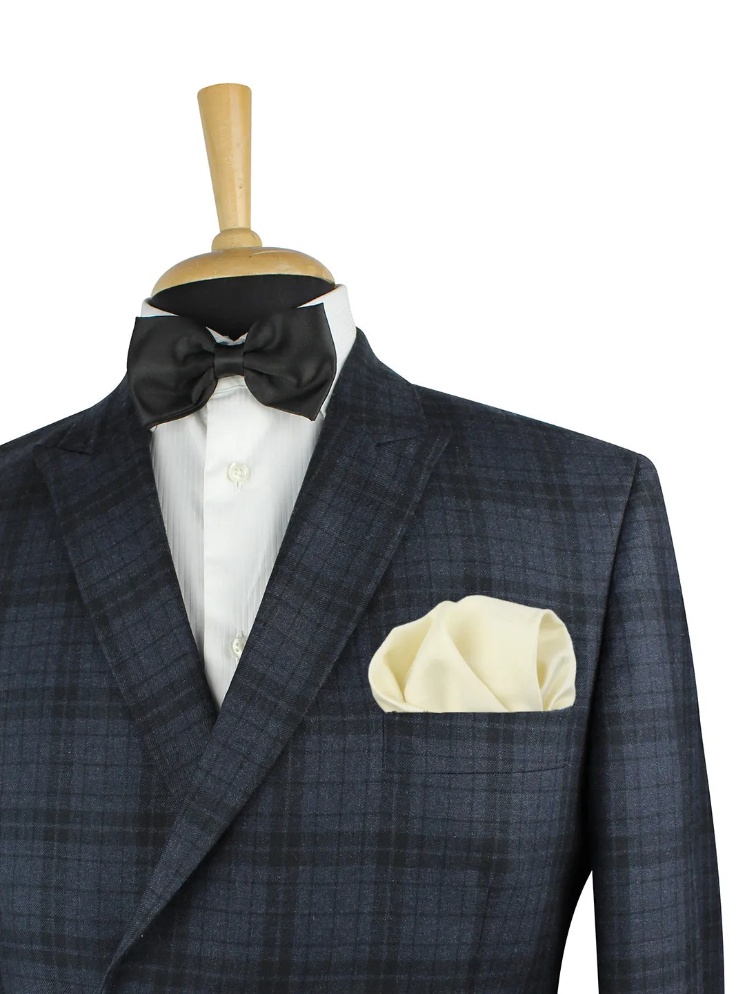 Kavove The Solid Rage Cream Pocket Square