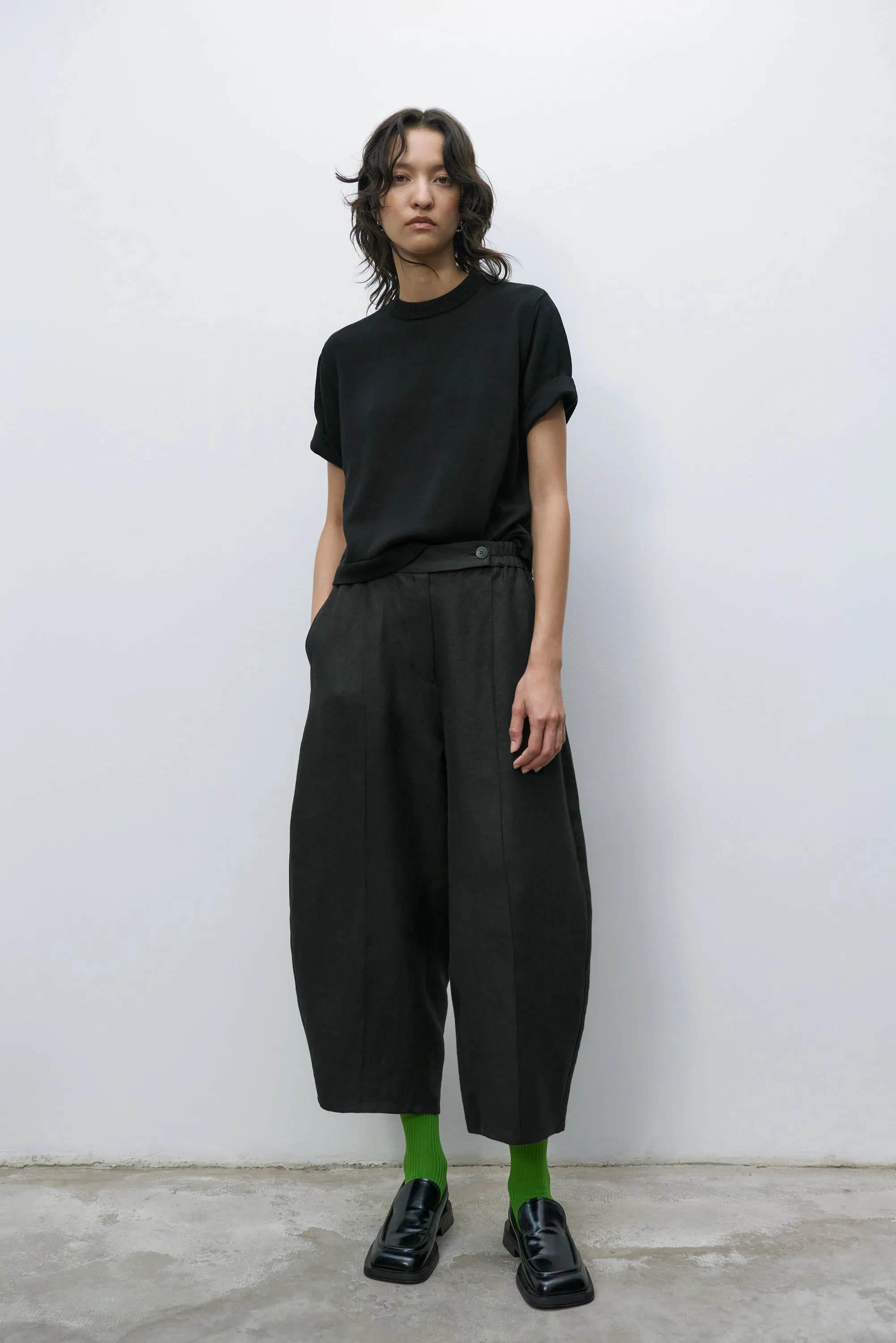 Linen Curved Pants, Black