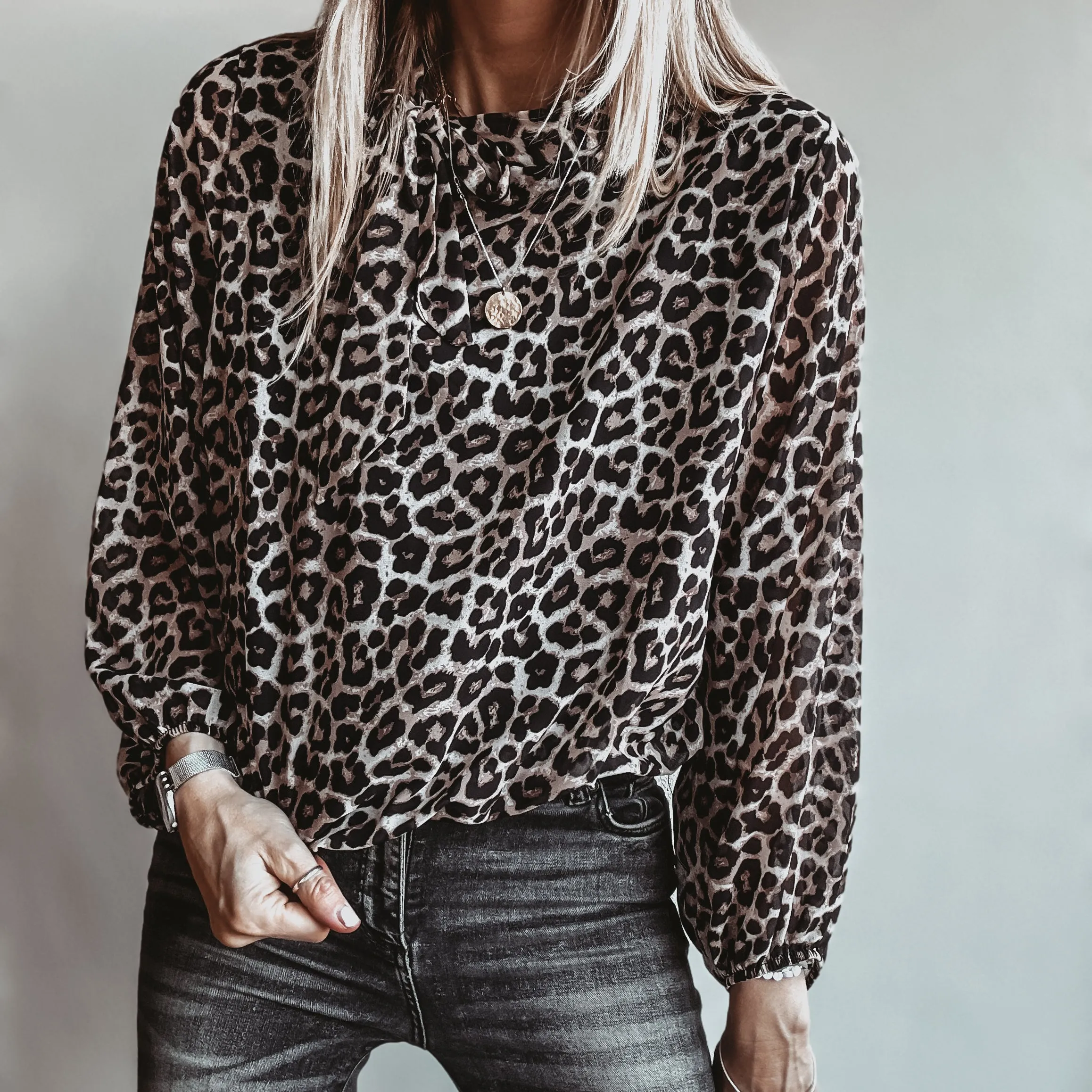 Olivia leopard bow blouse *NEW*