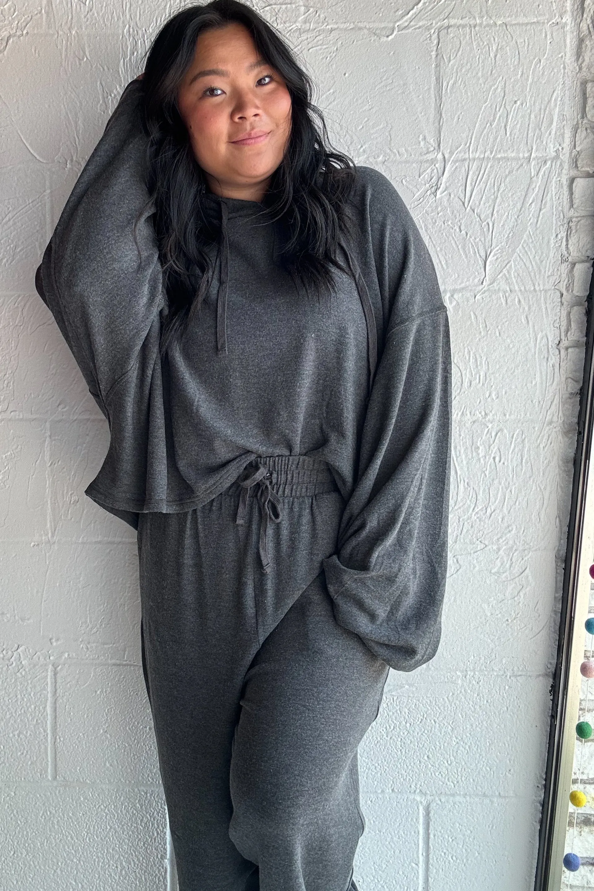 ULTRA SOFT CROPPED HOODIE   JOGGERS SET